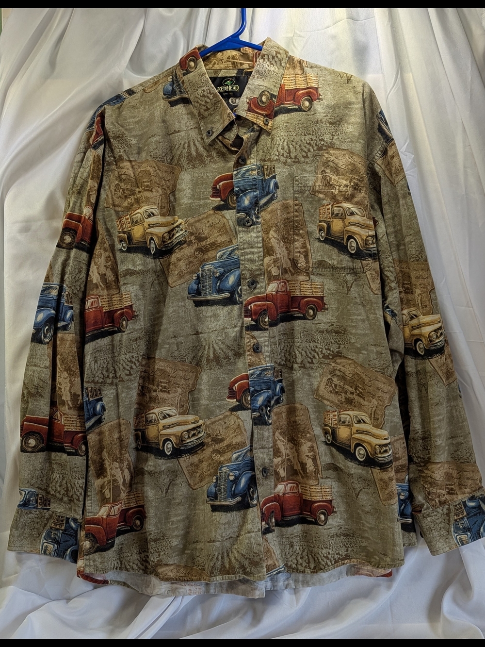 Redhead Button-Up Shirt with Vintage Truck Print in Beige, Red, Blue, Yellow XL